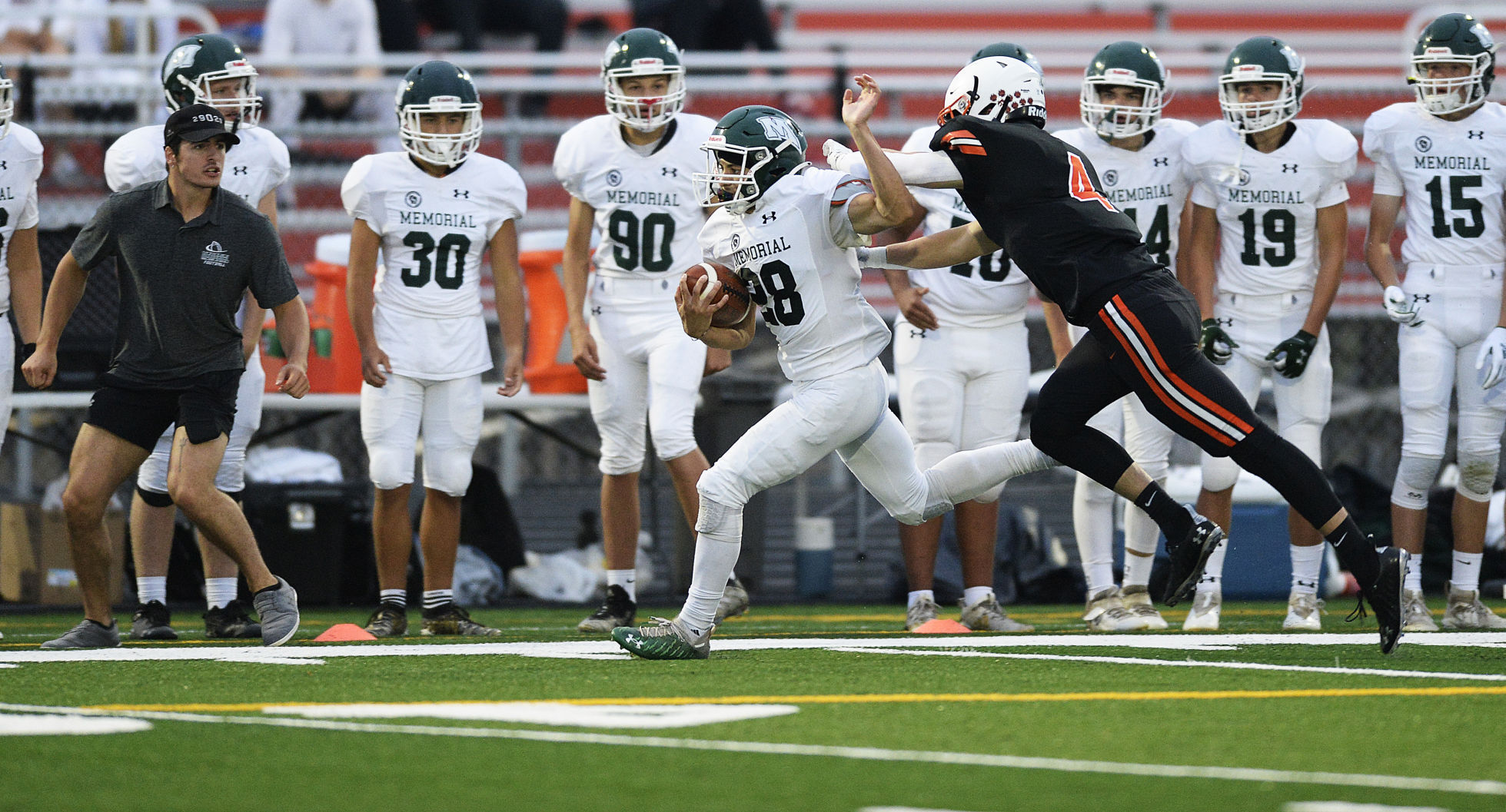 Madison-Memorial-at-Verona-Wisconsin-high-school-football-05-I4I_0149-09032021210856